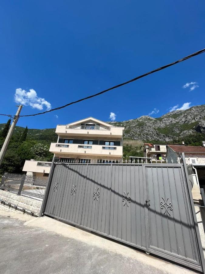 Villa Pul Risan Exterior foto
